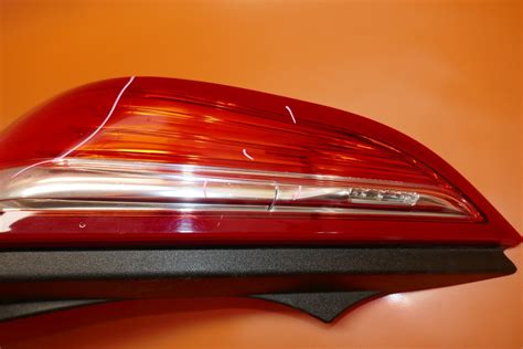 Jaguar Xj Tail Light Left Driver Led Xjl Aw