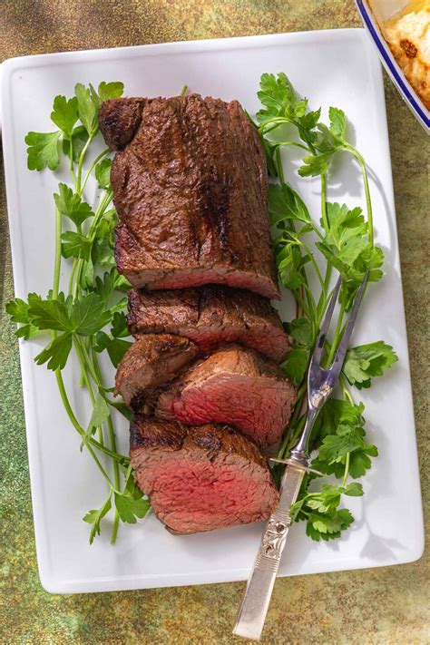 Beef Tenderloin Roast With Shawarma Spice Rub Leite S Culinaria