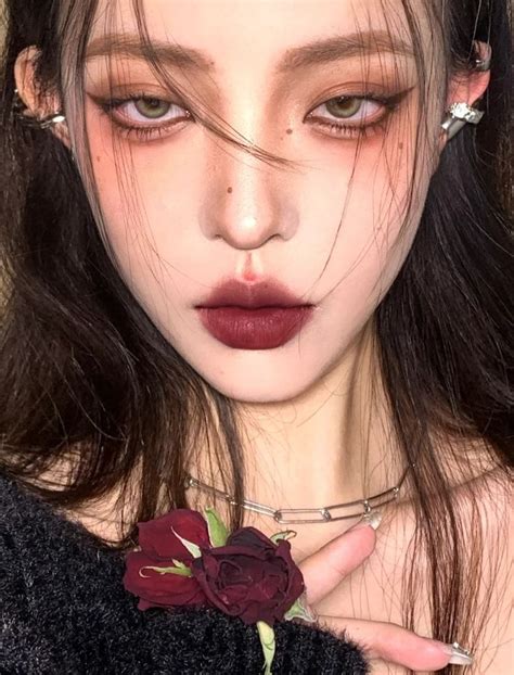 𝘚𝘢𝘷𝘦 𝘧𝘰𝘭𝘭𝘰𝘸 𝘥𝘰𝘯𝘵 𝘳𝘦𝘶𝘱 🍥 Edgy Makeup Face Art Makeup