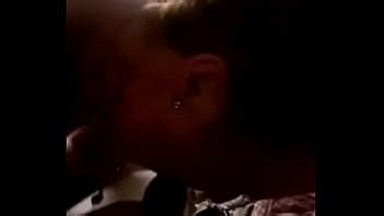 femme sucer une bite d étrangers XVIDEOS