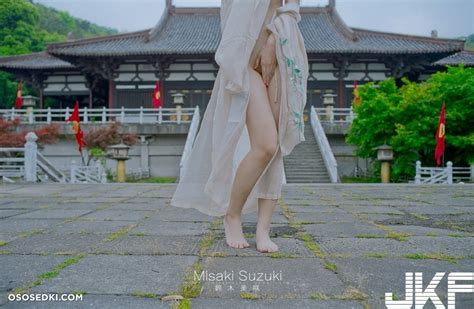 Misaki Suzuki Sexy Girl In Old China Architecture Naked Cosplay Asian