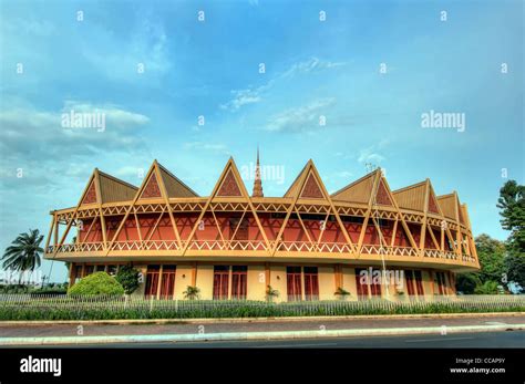Chaktomuk Conference Hall Phnom Penh Hi Res Stock Photography And