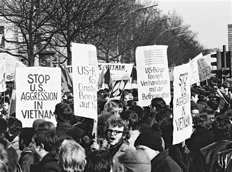 Demonstration against the Vietnam War (Berlin, 18 February 1968) - CVCE ...