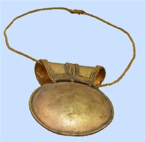 Roman Bulla With Images Ancient Roman Jewelry Roman Jewelry