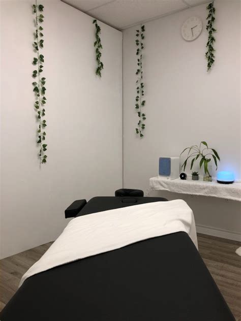 Jade Zhang Massage Therapist Toronto Lumino Health