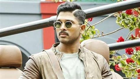 After Naa Peru Surya, Allu Arjun wants to serve in the Indian Army as ...