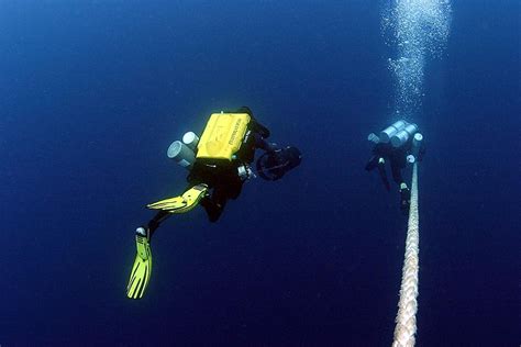 HMS Repulse - Photo Gallery - Diving Tioman Island in Malaysia