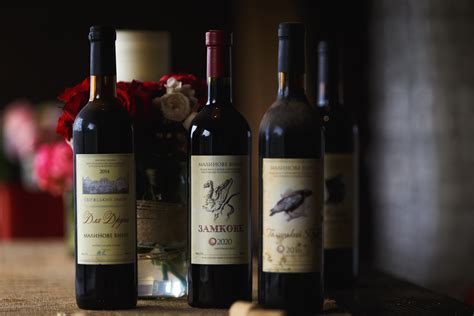 Вина України: Галичина. Axis Wine, «Галицька Сорока» «Янчинські пагорби ...
