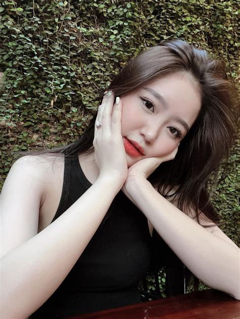 Chị em hot girl Việt gây mê với dung nhan n óng b ỏng Người đẹp