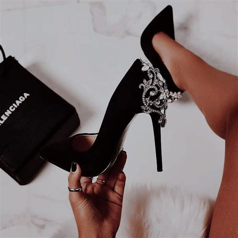 Pin By 𝐉 𝐂 On Aesthetics Fashion Heels Shoes Heels Classy Fashion