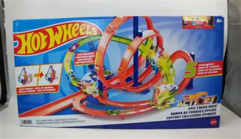 Hot Wheels Epic Crash Dash Track Set With Crash Zones Motorized