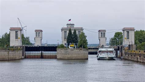 Городецкий гидроузел (шлюзы №№ 13/14 и 15/16) — Фото — Водный транспорт