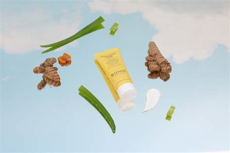 Crème Solaire Visage Spf30 À Lextrait De Curcuma Un Visage Protégé