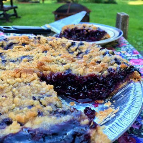 Blueberry Crumble Pie With Maine Blueberries Juggling With Julia Recipe Blueberry Crumble