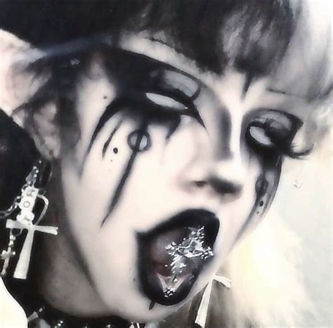 Pin By Komunista Sssr On Hot Punk Makeup Goth Eye Makeup Horror Makeup