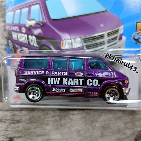 Hot Wheels Découvrez la version normale du prochain Dodge Van