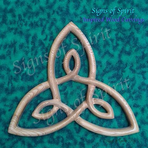 How To Incorporate The Traditional Celtic Knot For Strength Into Your Modern Home Decor And Jewelry Designs