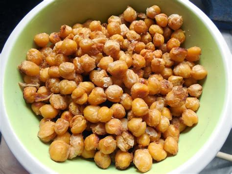 Two Kid Kitchen Roasted Garbanzo Beans