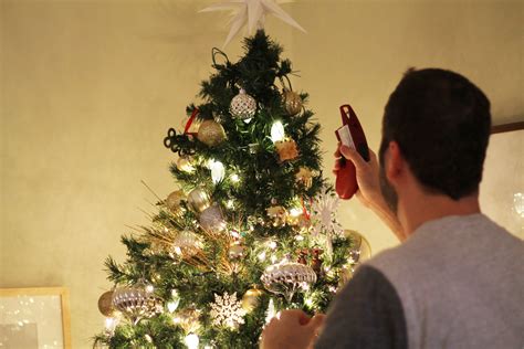 Saving Christmas: 7 Steps To Revive Your Flickering Pre-Lit Tree