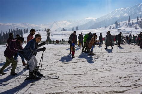 Photos: Tourists at Gulmarg ski resort