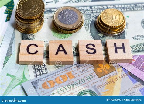 Word Text Cash On The Money Banknotes Background Stock Image Image Of