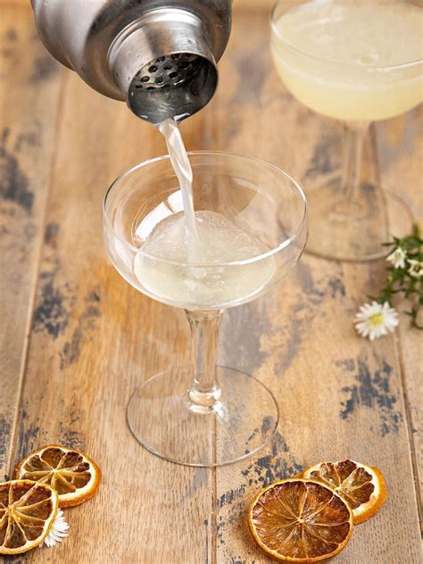 This Lavender Lemon Drop Martini Is The Perfect Spring Cocktail Recipe