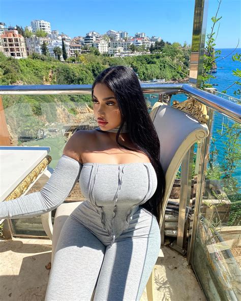 G Ü L B A H A R I 🧿 (@gul_bahari) • Instagram photos and videos