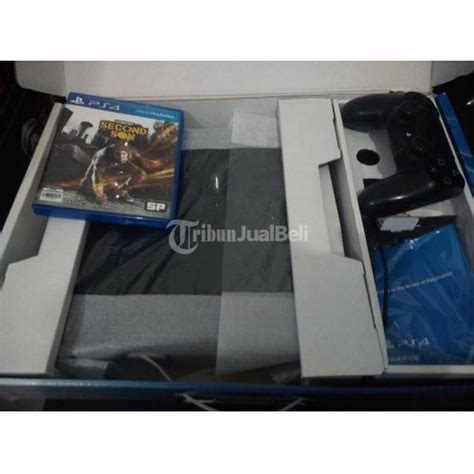 Jual PS 4 Playstation 4 Jet Black 500GB Fullset Mulus Di Jawa Timur