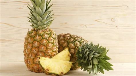 Piña ¿qué Es Origen Tipos Beneficios Valor Nutricional Y Más