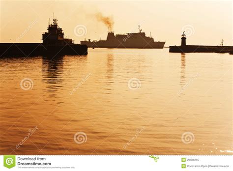 Cruise Liner Entering Harbor Stock Image Image Of Cruiseship Heavy