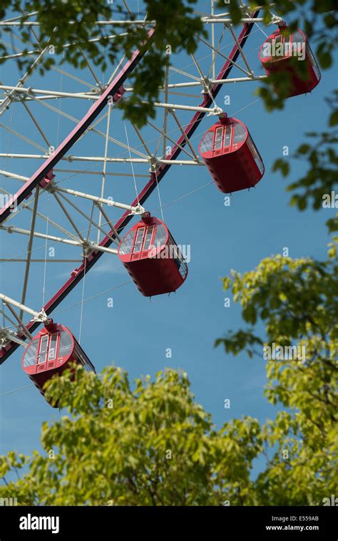 Japan Giant Ferris Wheel Hi Res Stock Photography And Images Alamy