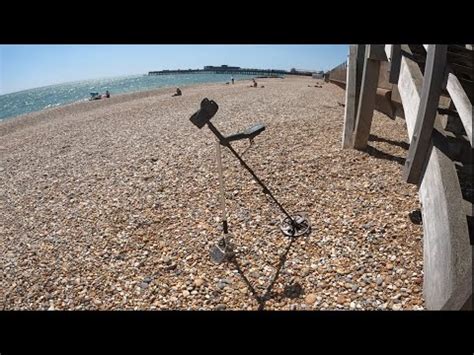 Metal Detecting Along Hastings Beach With The Nokta Makro Legend