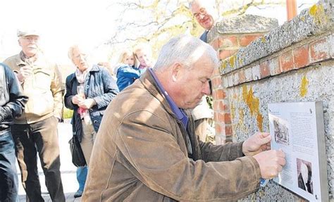 Tafel In Lahde Erinnert An Walter Gieseking Petershagen Mindener