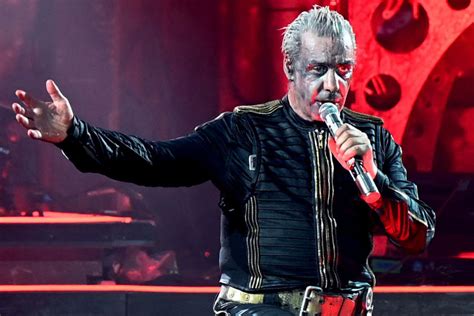 Till Lindemann Rammstein Frontmann Schl Gt Nach Schweren Vorw Rfen Zur Ck