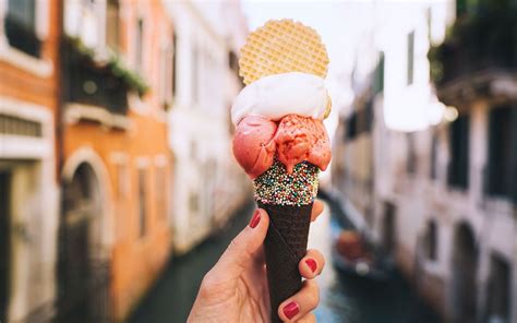 5 Side Effects Of Eating Ice Cream Every Day