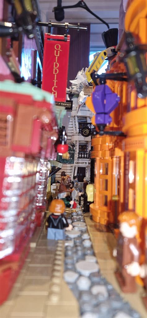 Lego Diagon Alley complete : r/legoharrypotter