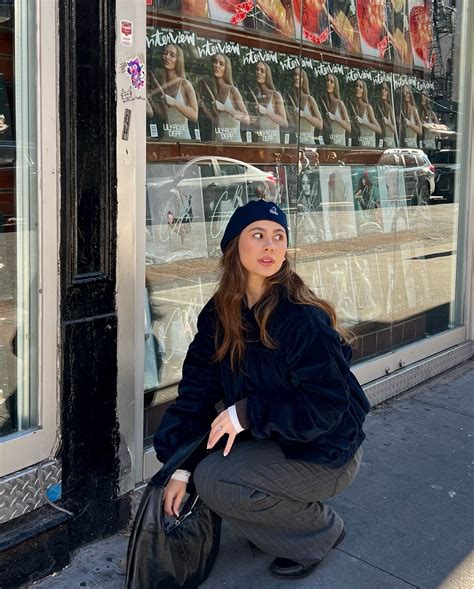 emily alexander (@emilyalexaander) • Instagram photos and videos