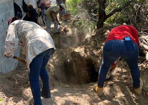 Colectivo De Personas Desaparecidos Encuentran Fosa Con Restos Humanos