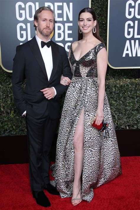 Anne Hathaway And Adam Shulman Photos Of The Married Couple Hollywood Life