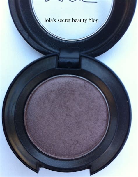 Lolas Secret Beauty Blog Rediscovering Mac Satin Taupe Eye Shadow Swatches And Review