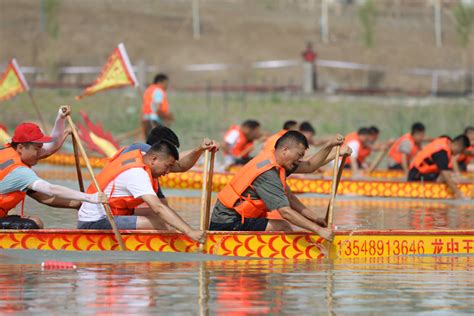 龙舟竞渡 逐浪争先！若羌县举办端午节龙舟赛