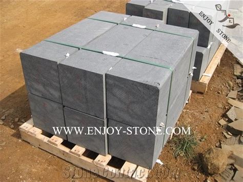 Sawn Cut China Black Bluestone Kerbstone Hainan Black Basalt Kerbs From