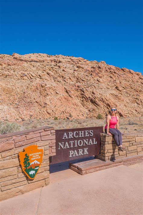 Delicate Arch Hike 12 Things To KNOW For The Trail 2024