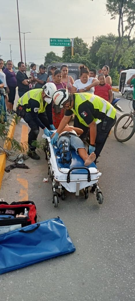 Camioneta Arrolla A Familia Adultos Y Una Ni A Son Lesionados Nvi