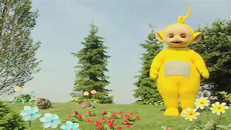 Teletubbies Laa Laa Gives Big Hugs My Narrator Us Dubbed Voice