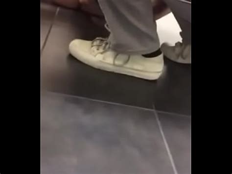 FLAGRA BANHEIRO PÚBLICO FINAL XVIDEOS