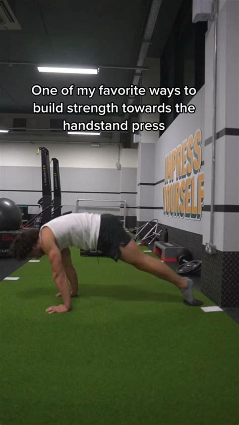 Build Strength Towards The Pike Press And Improve Core Compression