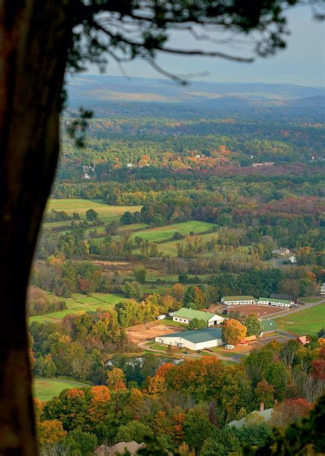 Simsbury, Connecticut | Could You Live Here? - New England Today