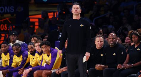 Lakers Fans Compare Jj Redicks Huddle Discussion With Darwin Ham