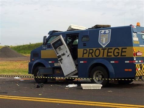 G Criminosos Explodem Carro Forte Na Rodovia Em Santa Cruz Do Rio